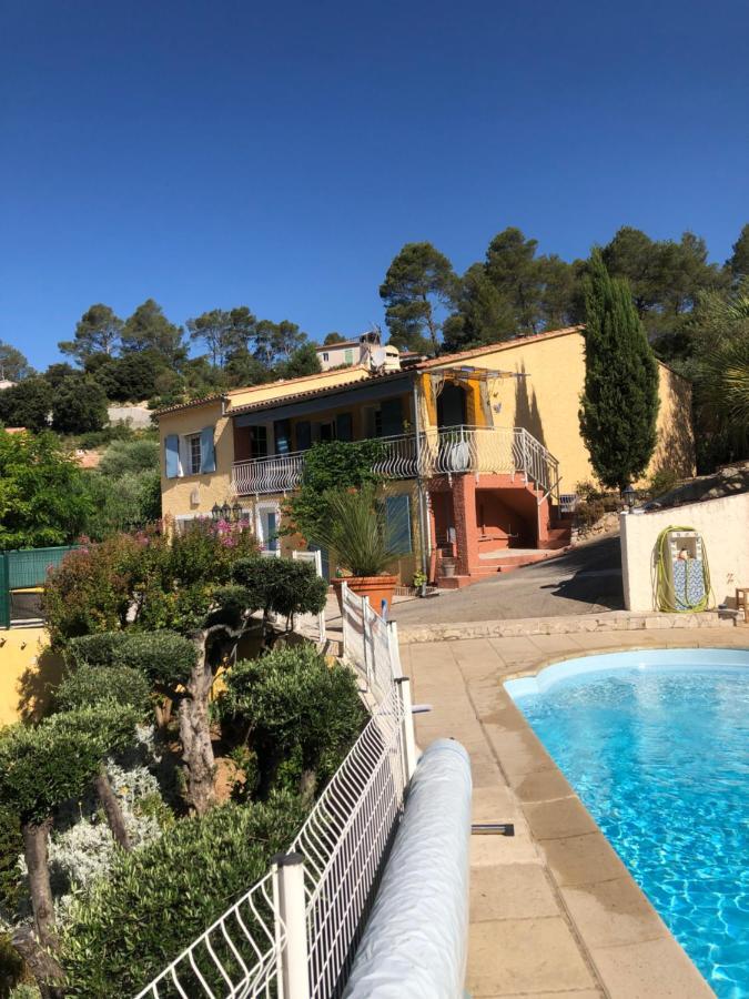 Appartement Dans La Colline Belgentier Εξωτερικό φωτογραφία