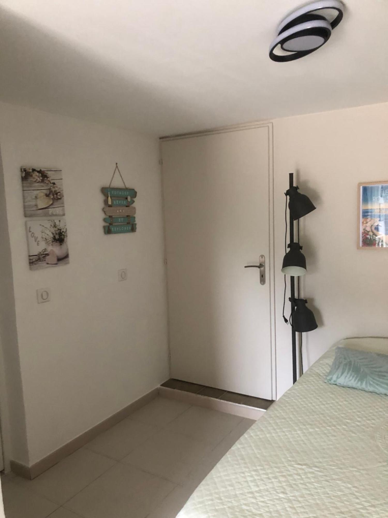 Appartement Dans La Colline Belgentier Εξωτερικό φωτογραφία