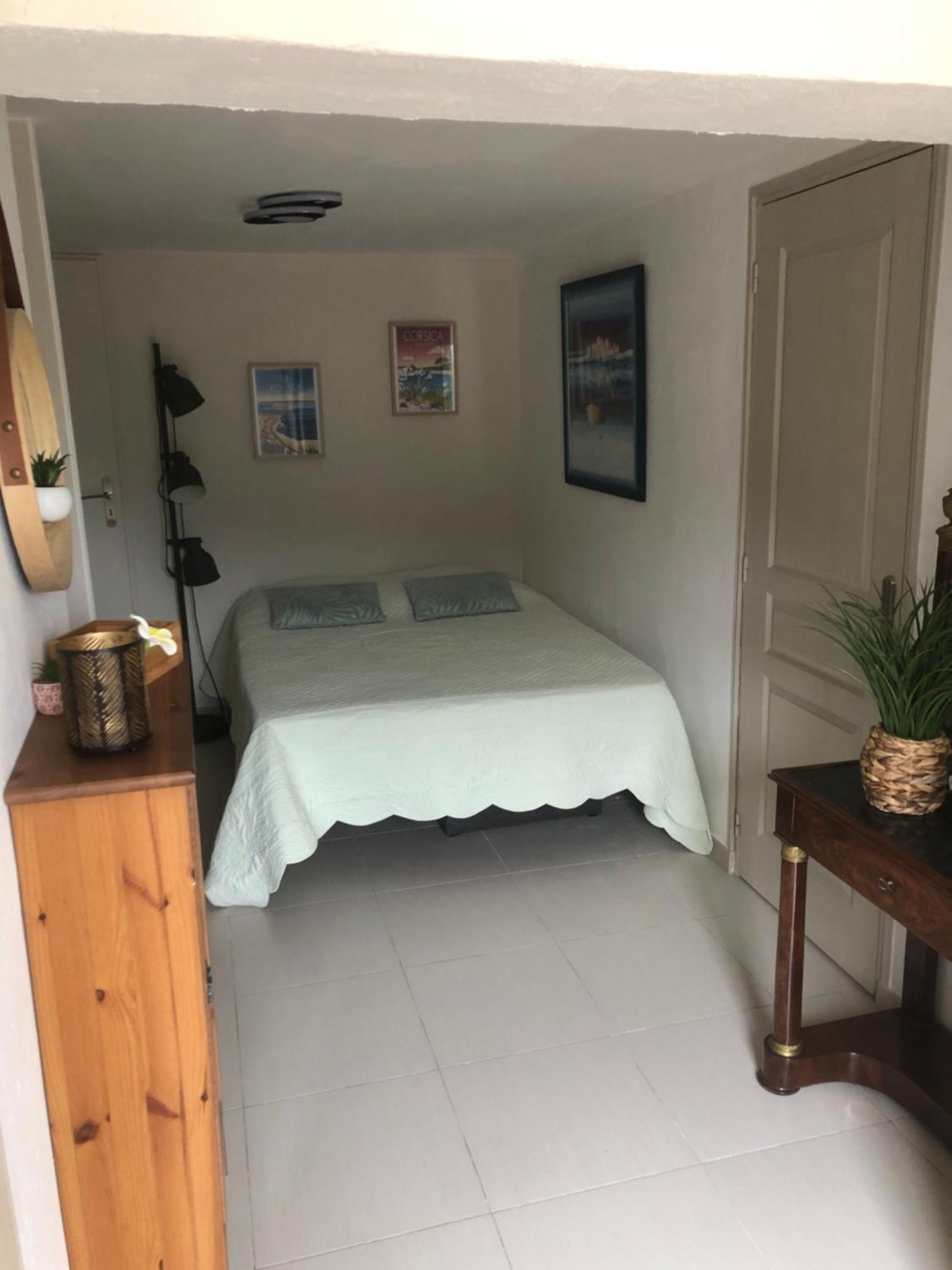 Appartement Dans La Colline Belgentier Εξωτερικό φωτογραφία