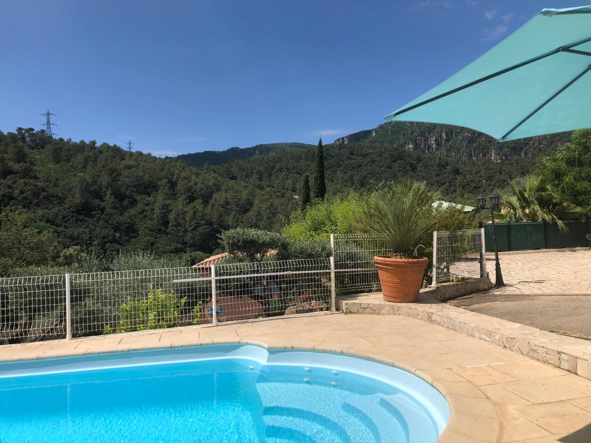 Appartement Dans La Colline Belgentier Εξωτερικό φωτογραφία